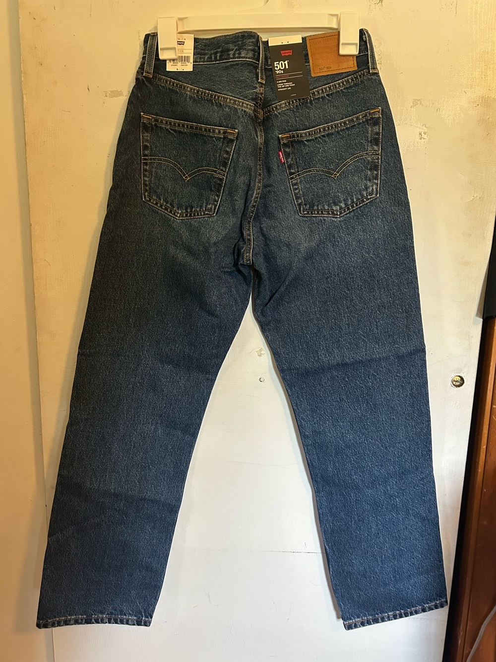 NWT Levi’s 501 90’s Jeans - Picture 2 of 4